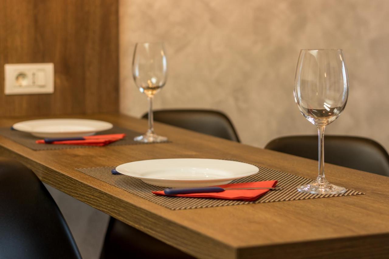 Modern Downtown Apartment Cluj-Napoca