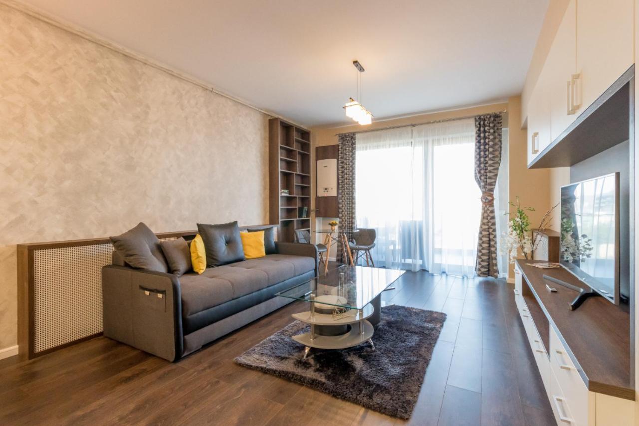 Modern Downtown Apartment